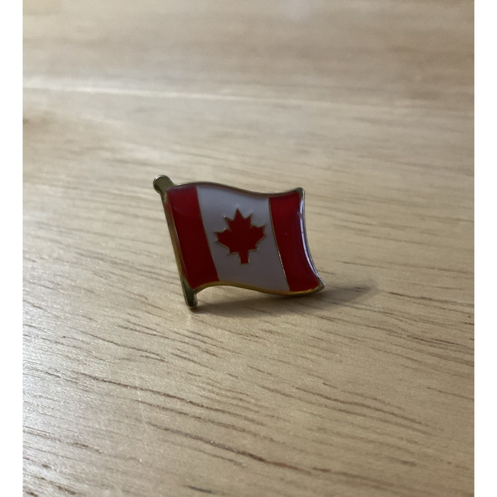 Vintage Canadian Canada Flag Pin Lapel Pin Hat Pinback Brooch Waving Maple Leaf